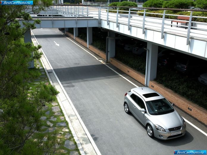 2008 Kia Pro-cee-d - фотография 35 из 90