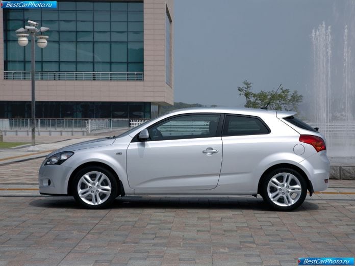 2008 Kia Pro-cee-d - фотография 43 из 90