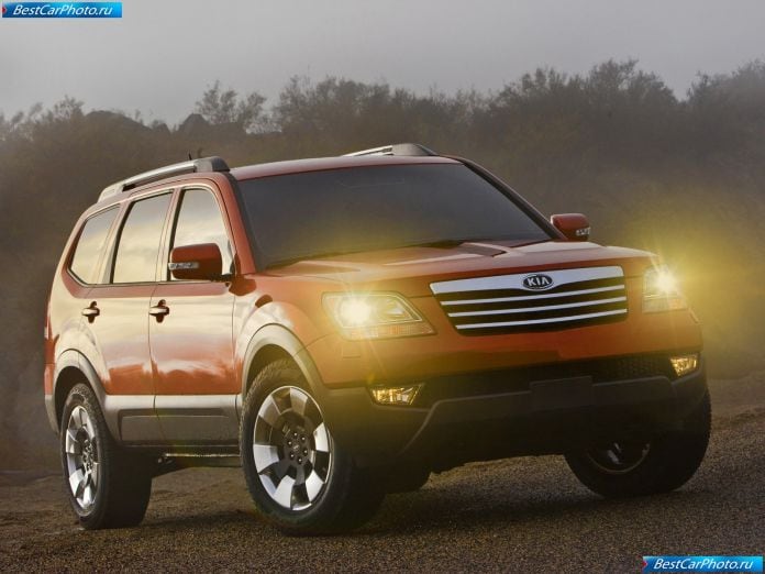 2009 Kia Borrego - фотография 10 из 57