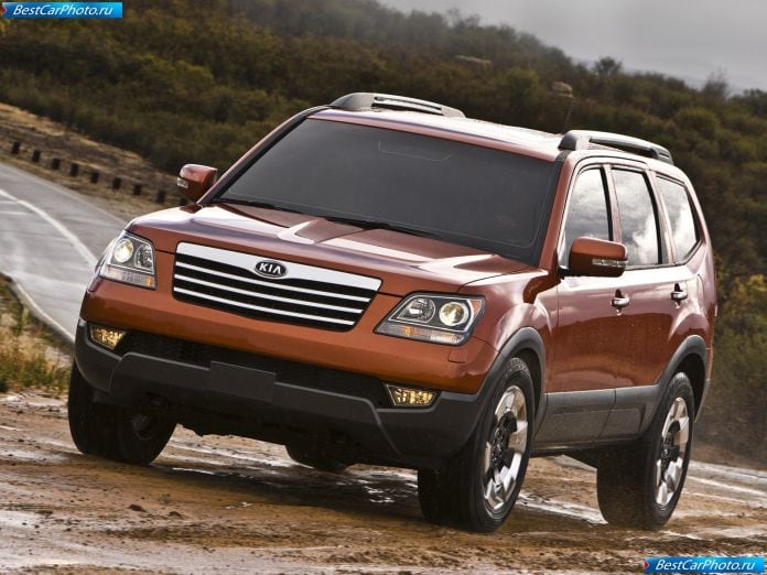 2009 Kia Borrego - фотография 16 из 57