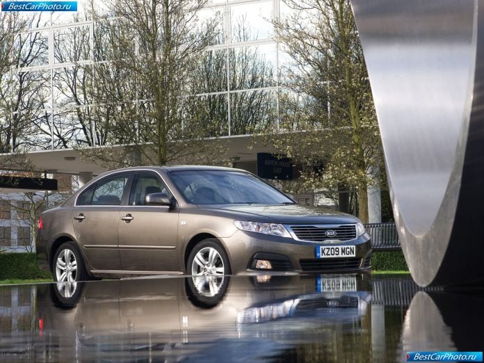 2009 Kia Magentis - фотография 18 из 86