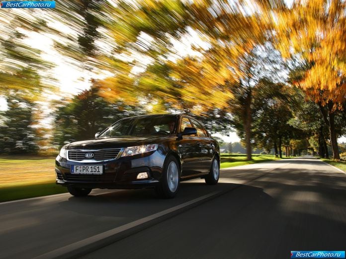 2009 Kia Magentis - фотография 22 из 86