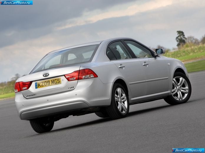2009 Kia Magentis - фотография 32 из 86