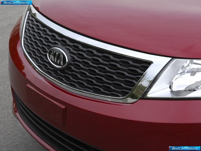 2009 Kia Optima - фотография 16 из 23