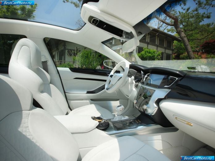 2009 Kia Vg Concept - фотография 9 из 12