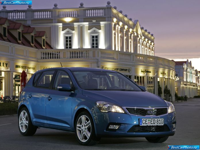 2010 Kia Ceed - фотография 1 из 59
