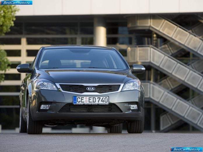 2010 Kia Ceed - фотография 7 из 59