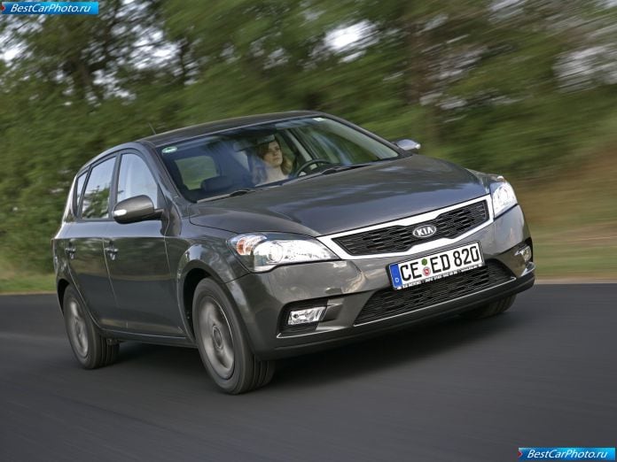 2010 Kia Ceed - фотография 15 из 59