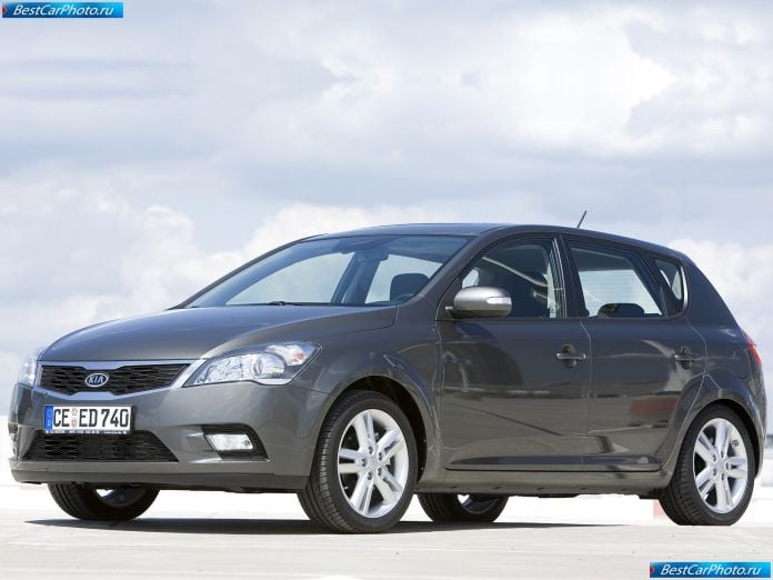2010 Kia Ceed - фотография 16 из 59