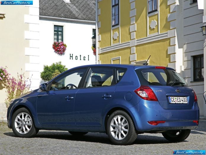 2010 Kia Ceed - фотография 31 из 59