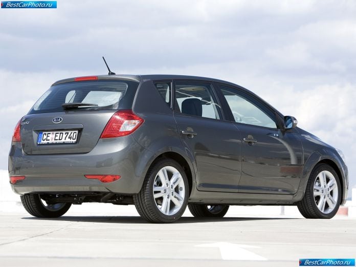 2010 Kia Ceed - фотография 34 из 59