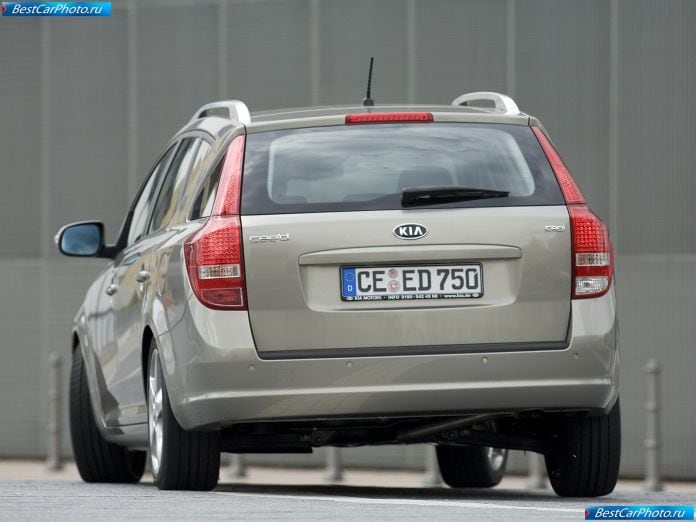 2010 Kia Ceed Sw - фотография 22 из 54
