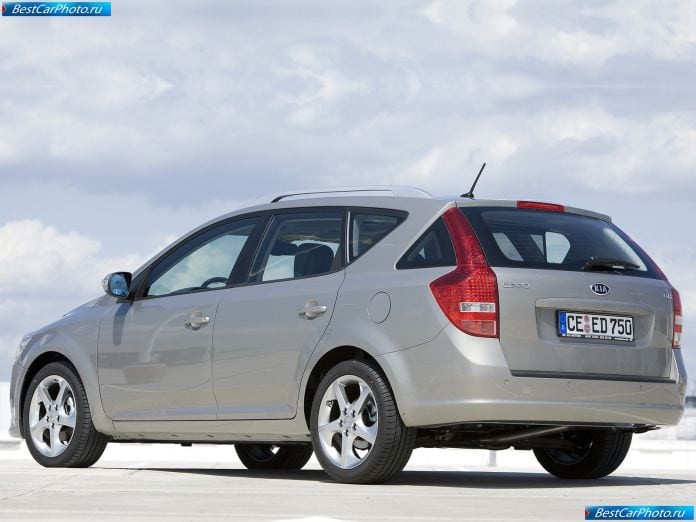 2010 Kia Ceed Sw - фотография 24 из 54