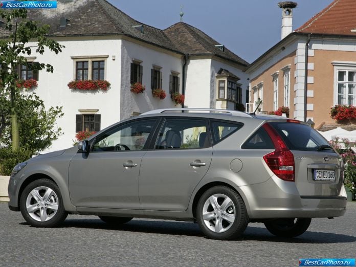 2010 Kia Ceed Sw - фотография 27 из 54
