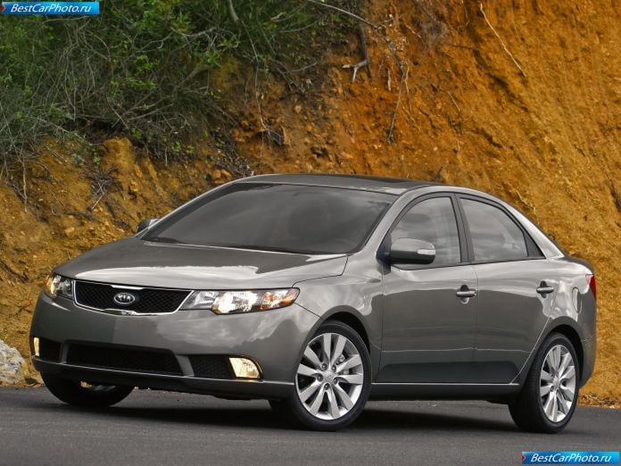 2010 Kia Cerato/Forte - фотография 4 из 37