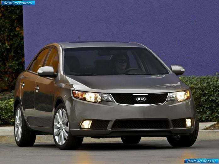 2010 Kia Cerato/Forte - фотография 9 из 37