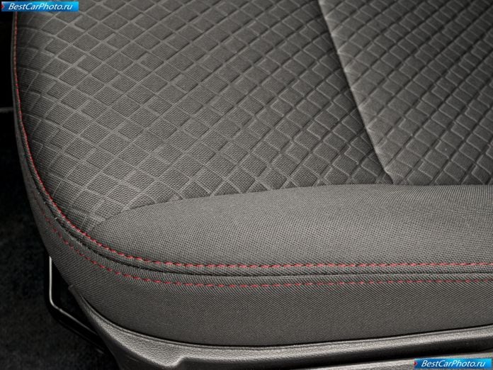2010 Kia Cerato/Forte - фотография 32 из 37