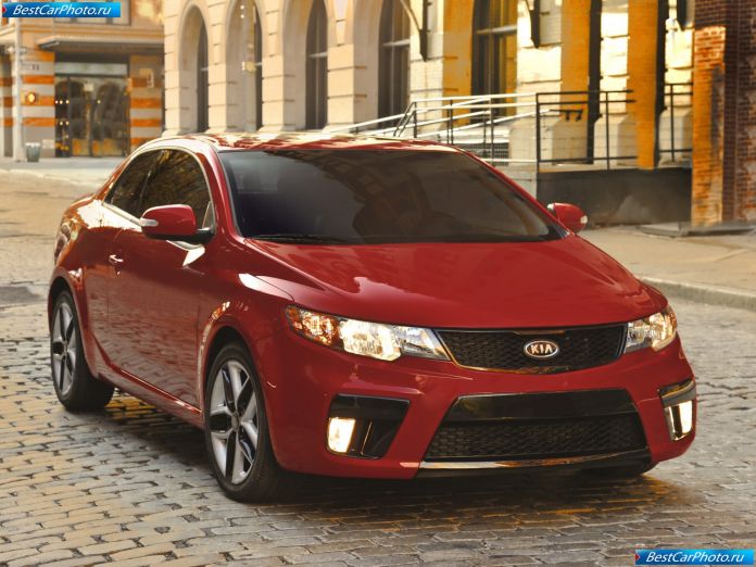 2010 Kia Cerato/Forte Koup - фотография 1 из 57
