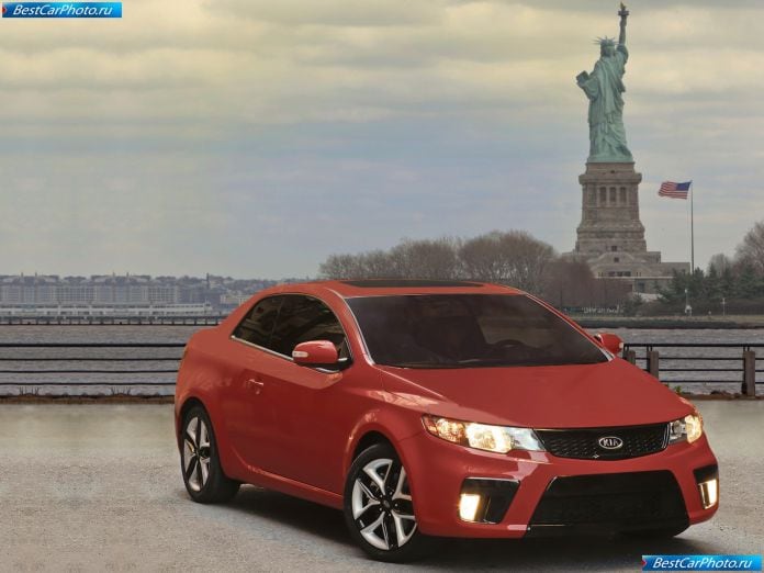 2010 Kia Cerato/Forte Koup - фотография 9 из 57