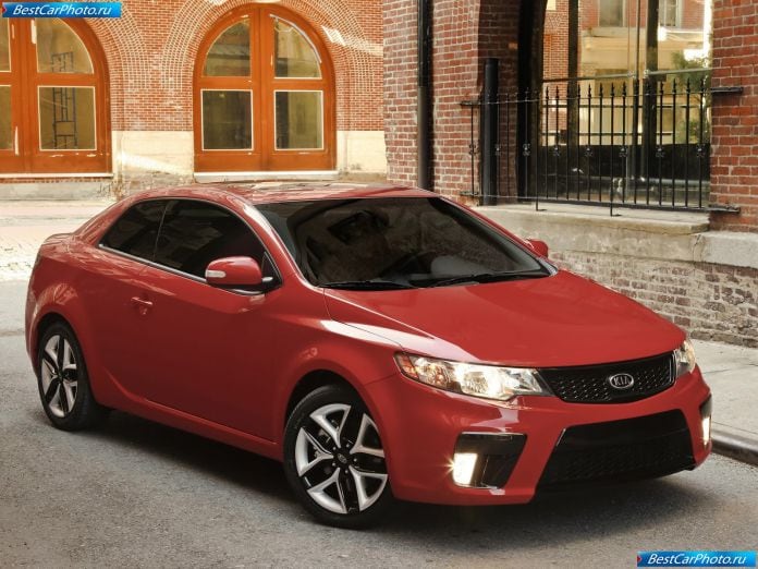 2010 Kia Cerato/Forte Koup - фотография 11 из 57