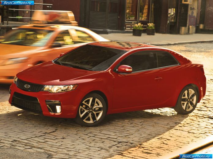 2010 Kia Cerato/Forte Koup - фотография 12 из 57