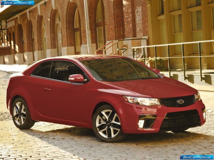 2010 Kia Cerato/Forte Koup - фотография 13 из 57