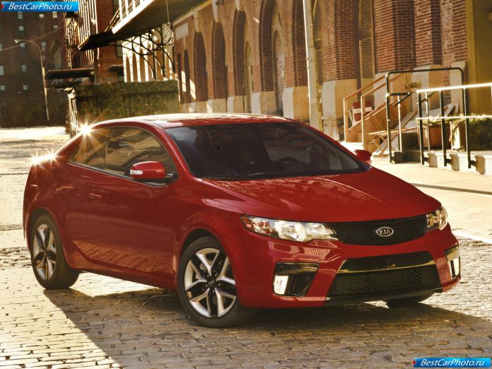 2010 Kia Cerato/Forte Koup - фотография 14 из 57