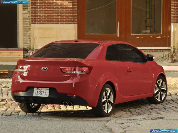 2010 Kia Cerato/Forte Koup - фотография 16 из 57