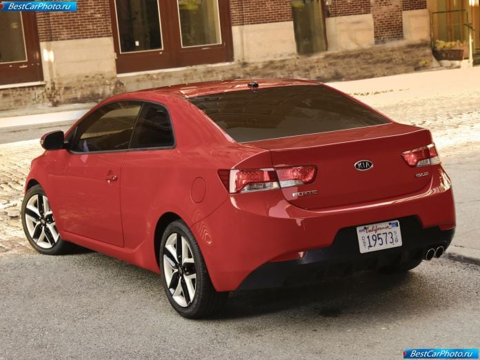 2010 Kia Cerato/Forte Koup - фотография 17 из 57