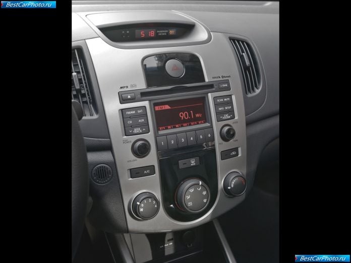2010 Kia Cerato/Forte Koup - фотография 55 из 57