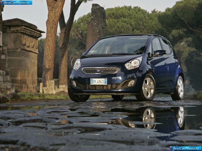 2010 Kia Venga - фотография 3 из 109