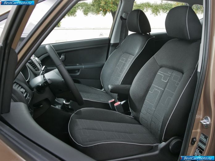 2010 Kia Venga - фотография 82 из 109