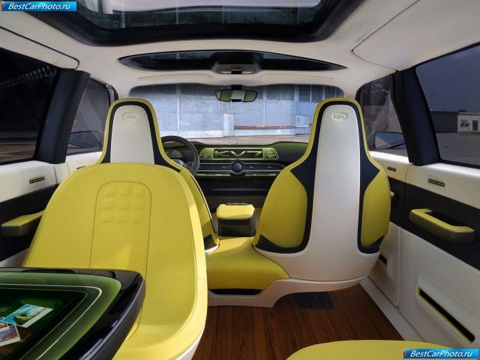 2011 Kia Kv7 Concept - фотография 13 из 22