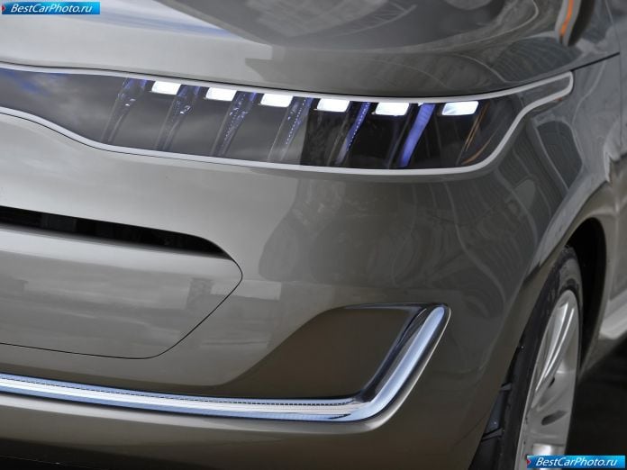 2011 Kia Kv7 Concept - фотография 18 из 22