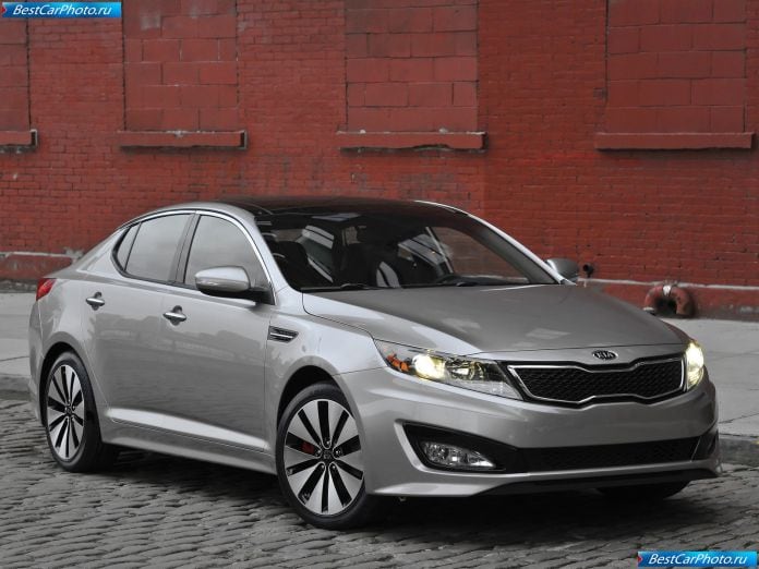 2011 Kia Optima - фотография 2 из 15
