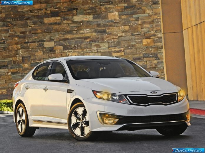 2011 Kia Optima Hybrid - фотография 3 из 45