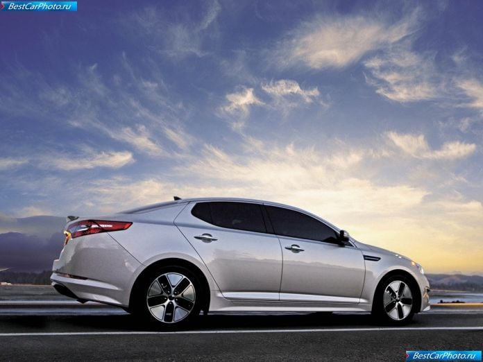2011 Kia Optima Hybrid - фотография 21 из 45