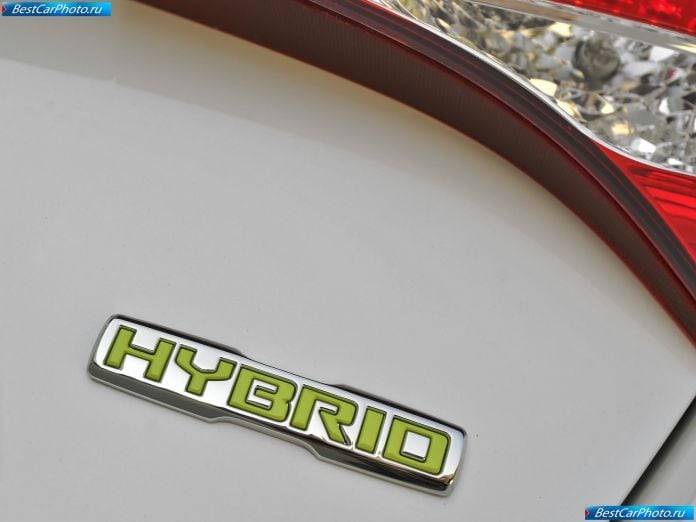 2011 Kia Optima Hybrid - фотография 40 из 45