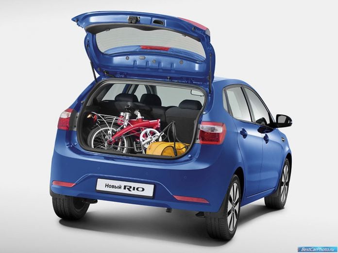 2011 Kia Rio Hatchback - фотография 6 из 14