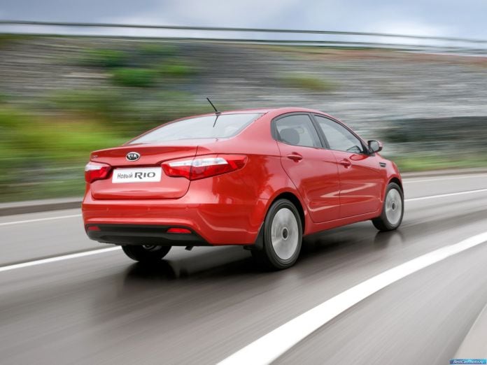 2011 Kia Rio Sedan - фотография 18 из 30