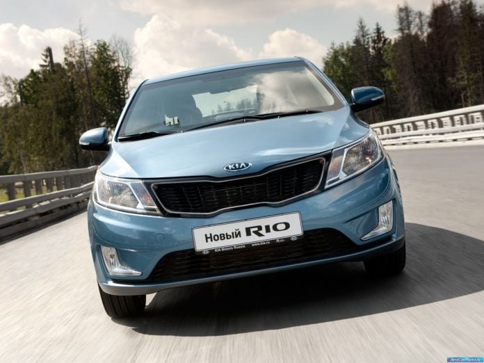 2011 Kia Rio Sedan - фотография 19 из 30