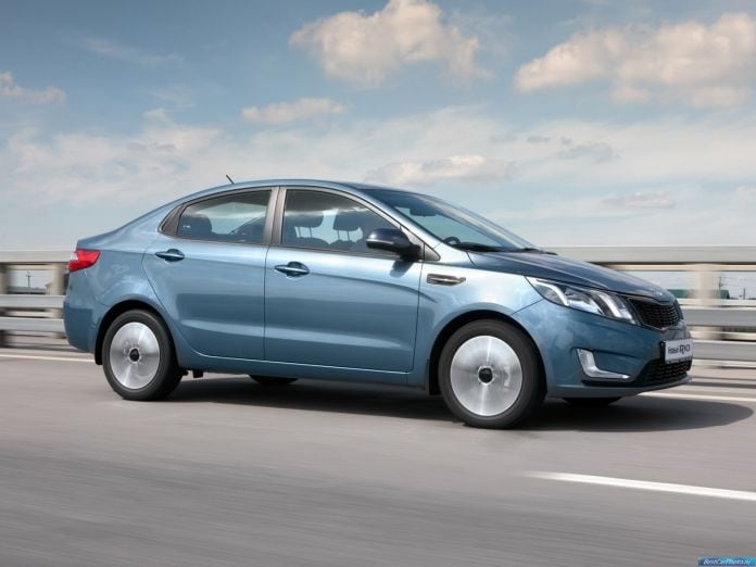 2011 Kia Rio Sedan - фотография 20 из 30