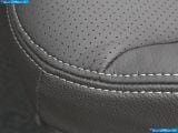 kia_2011-sorento_1600x1200_076.jpg