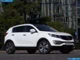 kia_2011-sportage_1600x1200_088.jpg