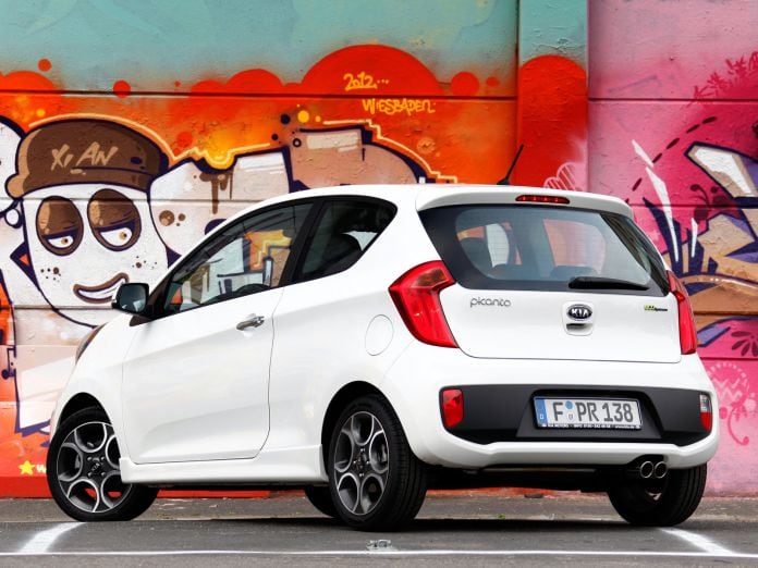 2011 Kia Picanto Hatchback 3D - фотография 3 из 27