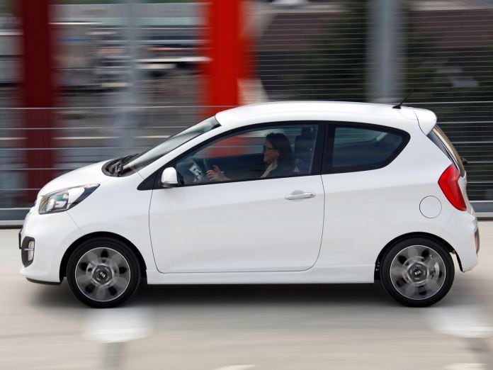 2011 Kia Picanto Hatchback 3D - фотография 8 из 27