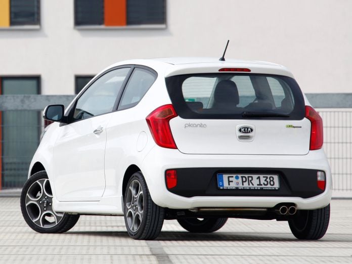 2011 Kia Picanto Hatchback 3D - фотография 18 из 27