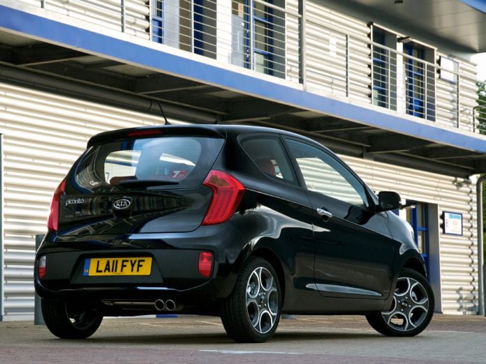 2011 Kia Picanto Hatchback 3D - фотография 21 из 27