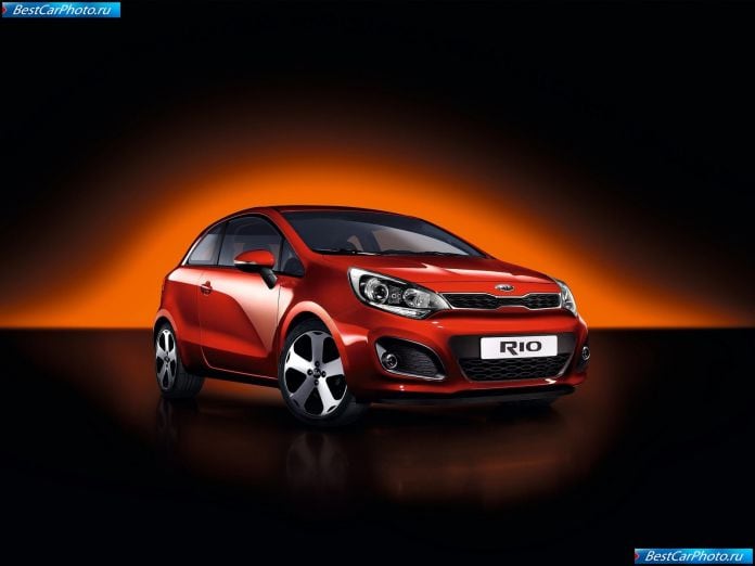 2012 Kia Rio 3-door - фотография 10 из 16