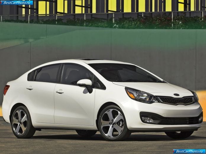 2012 Kia Rio Sedan - фотография 2 из 15